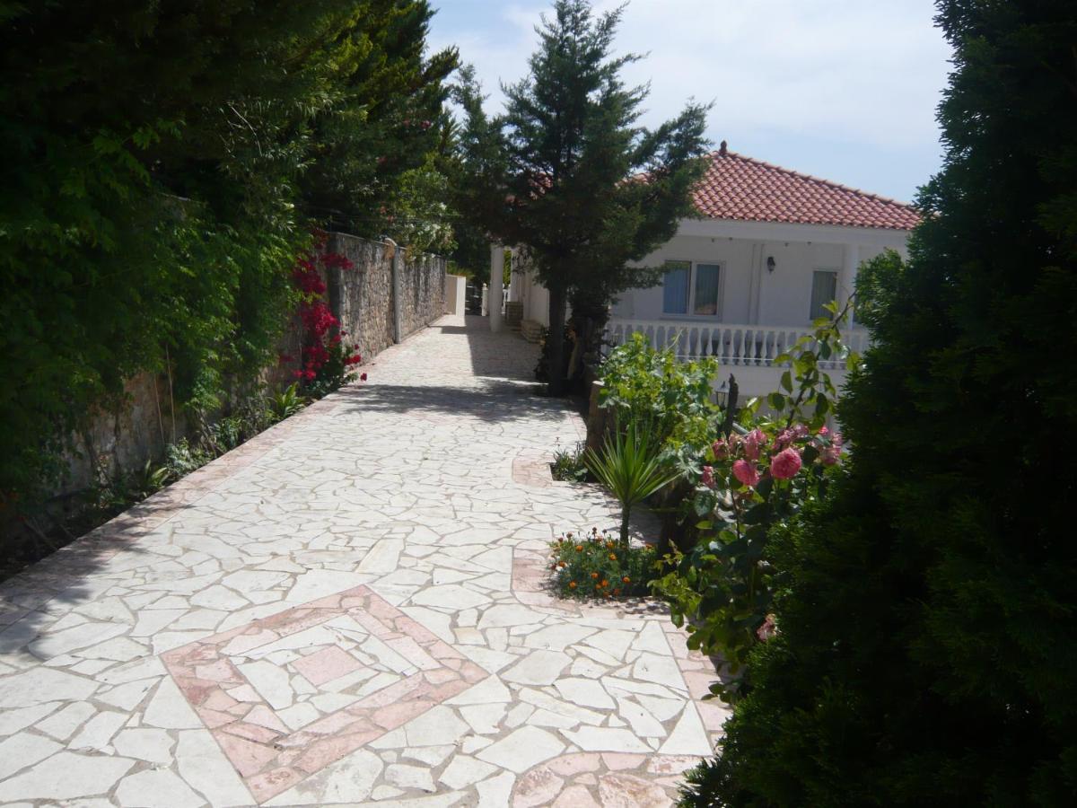 Verga Panorama Apartments Kalamata Exterior photo